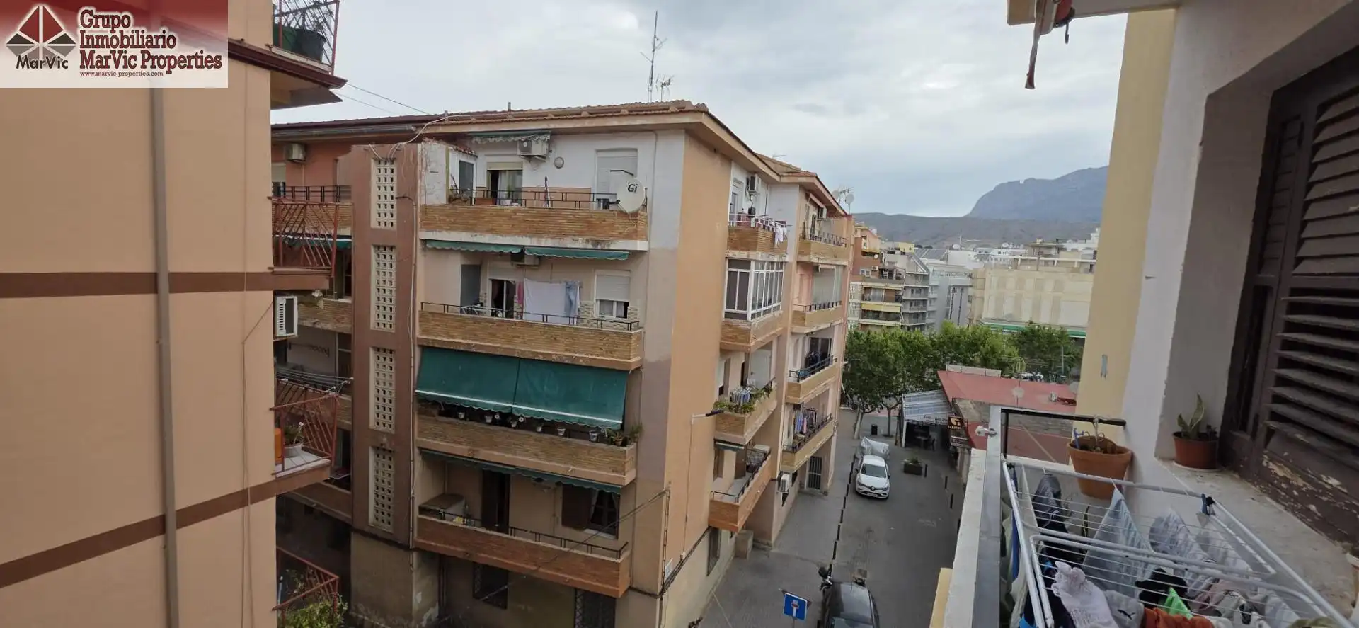 Vista exterior de Pis en venda en Benidorm amb Terrassa i Moblat