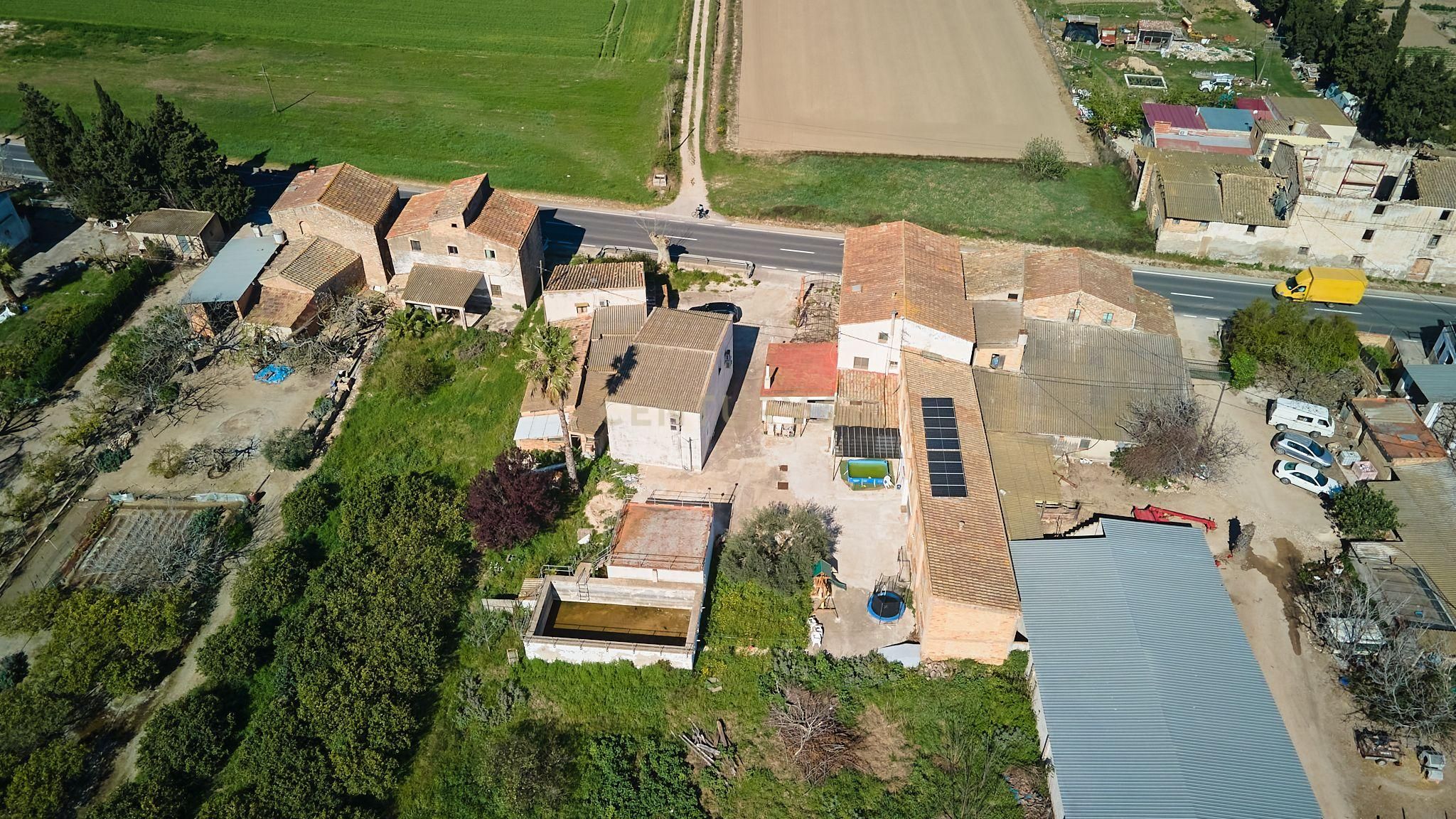 House or chalet for sale in Tortosa  with Air Conditioner, Swimming Pool and Oven