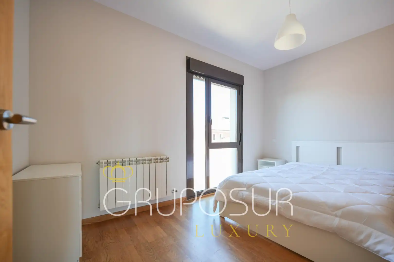 Schlafzimmer von Einfamilien-Reihenhaus zum Verkauf in Aldeamayor de San Martín mit Heizung, Privatgarten und Parkett