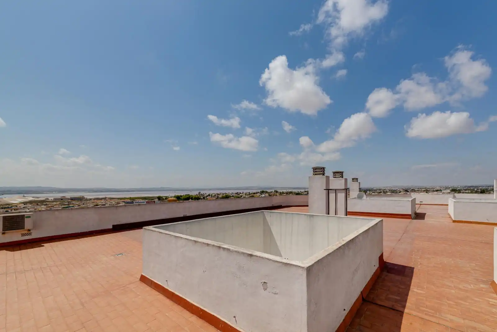 Terraza de Ático en venta en Torrevieja con Aire acondicionado, Terraza y Piscina