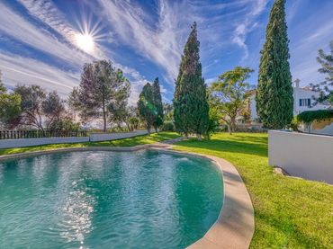 Xalet amb piscina en venda a Ponent