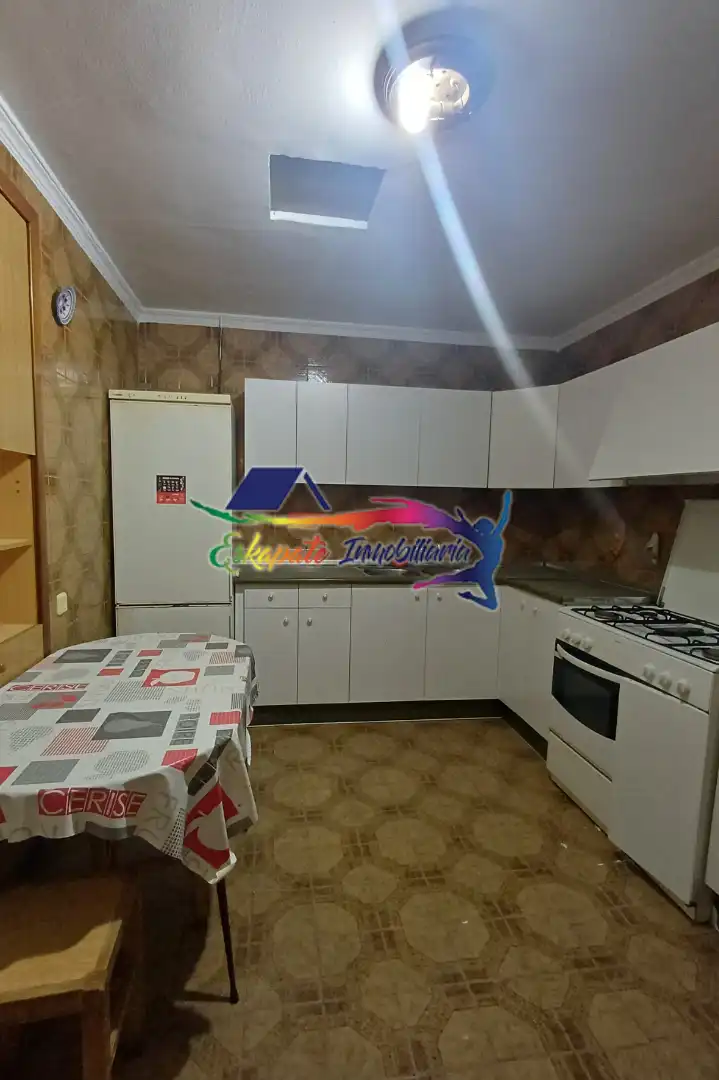 Adossat en venda a Avenida de Castilla 22, imagen 4