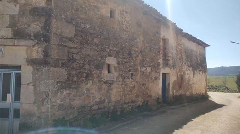 Foto 3 de Casa adosada en venta en Carretera Basconcillos, 18, Basconcillos del Tozo, Burgos