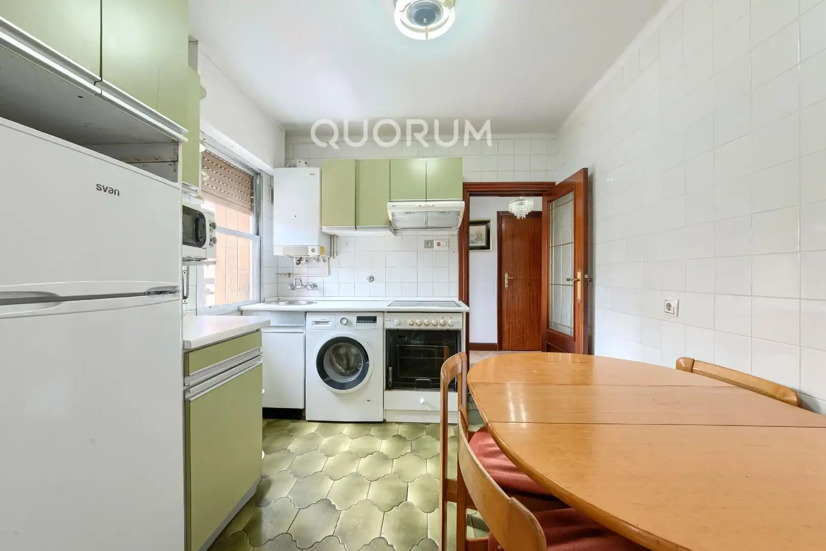Kitchen of Flat for sale in Basauri   with Heating, Parquet flooring and Terrace