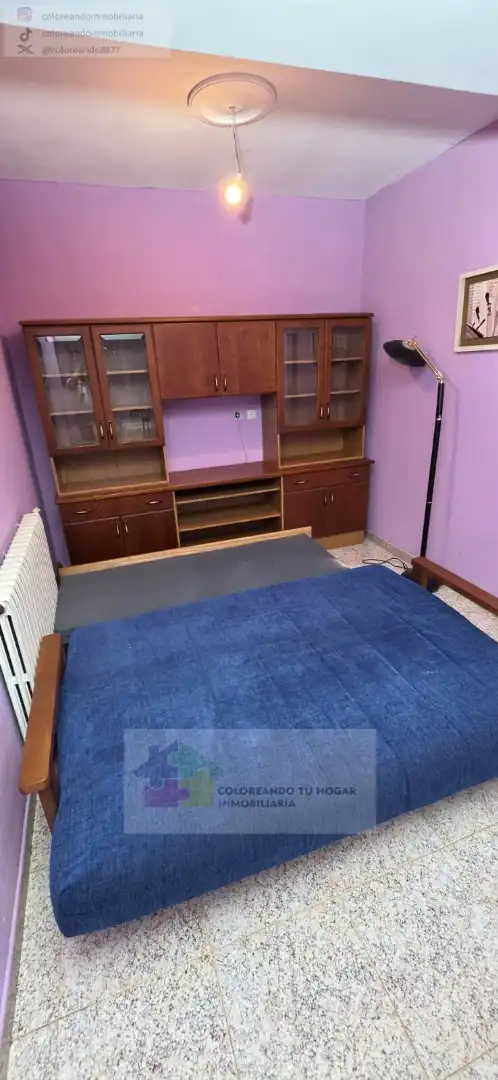 Dormitori de Pis de lloguer en Villadangos del Páramo amb Calefacció, Parquet i Moblat