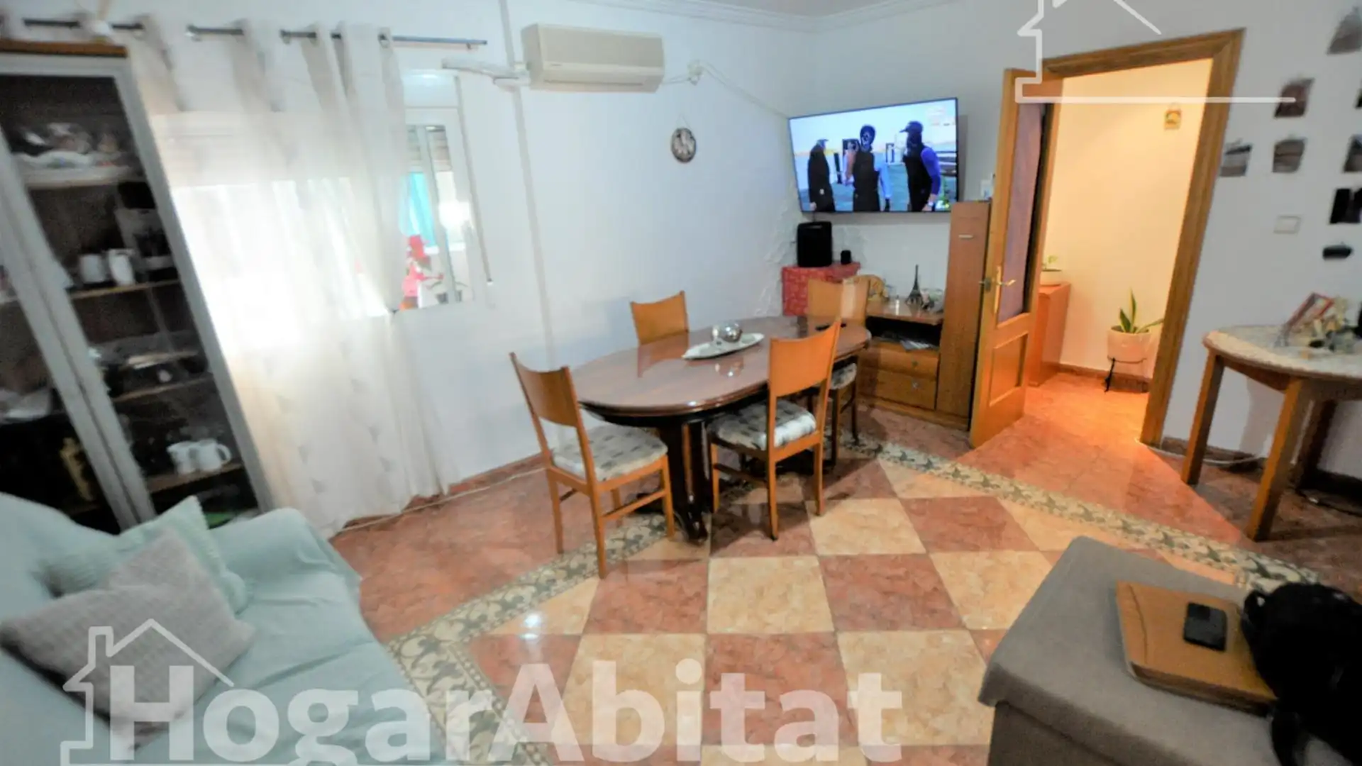 Living room of Flat for sale in Aldaia  with Air Conditioner, Terrace and Storage room