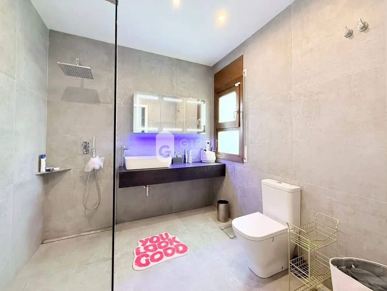 Badezimmer von Haus oder Chalet zum Verkauf in Sant Julià de Ramis mit Klimaanlage, Heizung und Privatgarten