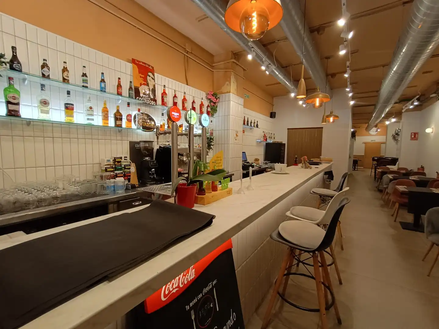 Business premises for transfer in Eixample, imagen 43