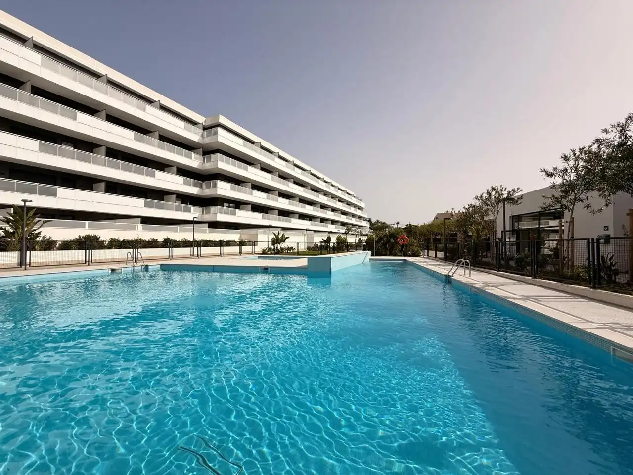 Piscina de Planta baixa de lloguer en Eivissa amb Aire condicionat, Terrassa i Moblat