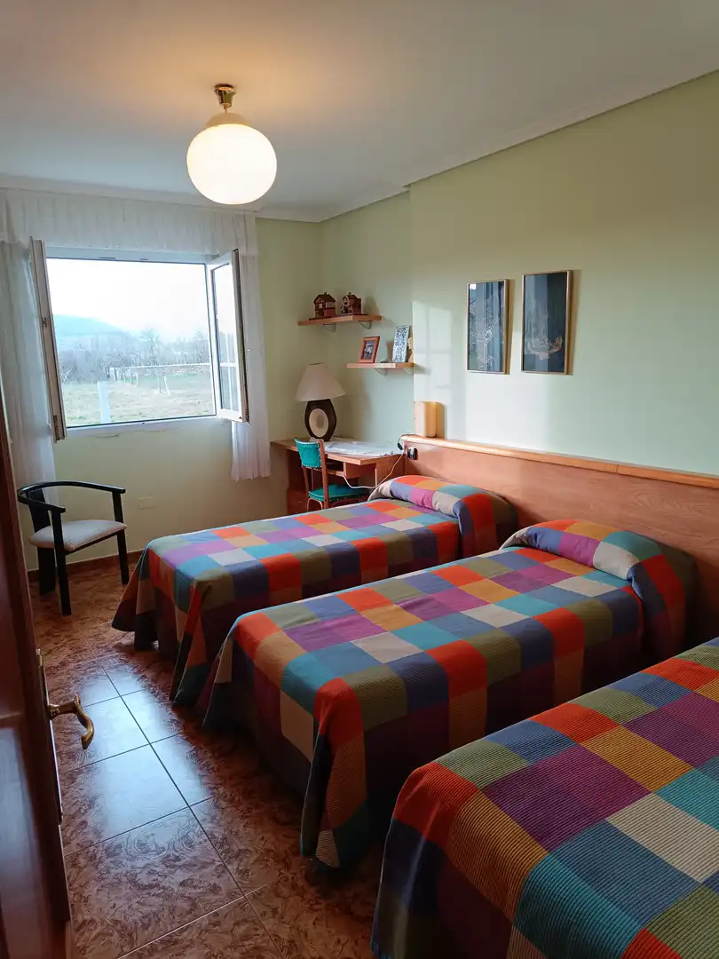 Dormitori de Casa o xalet en venda en Aguilar de Campoo amb Calefacció i Terrassa
