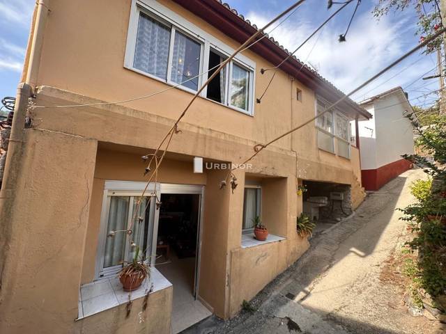 Casa-chalet en Venta en Nogueira de Ramuín