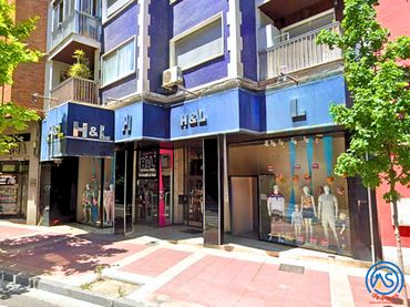 Locale commerciale in cessione a Avenida de Madrid 48