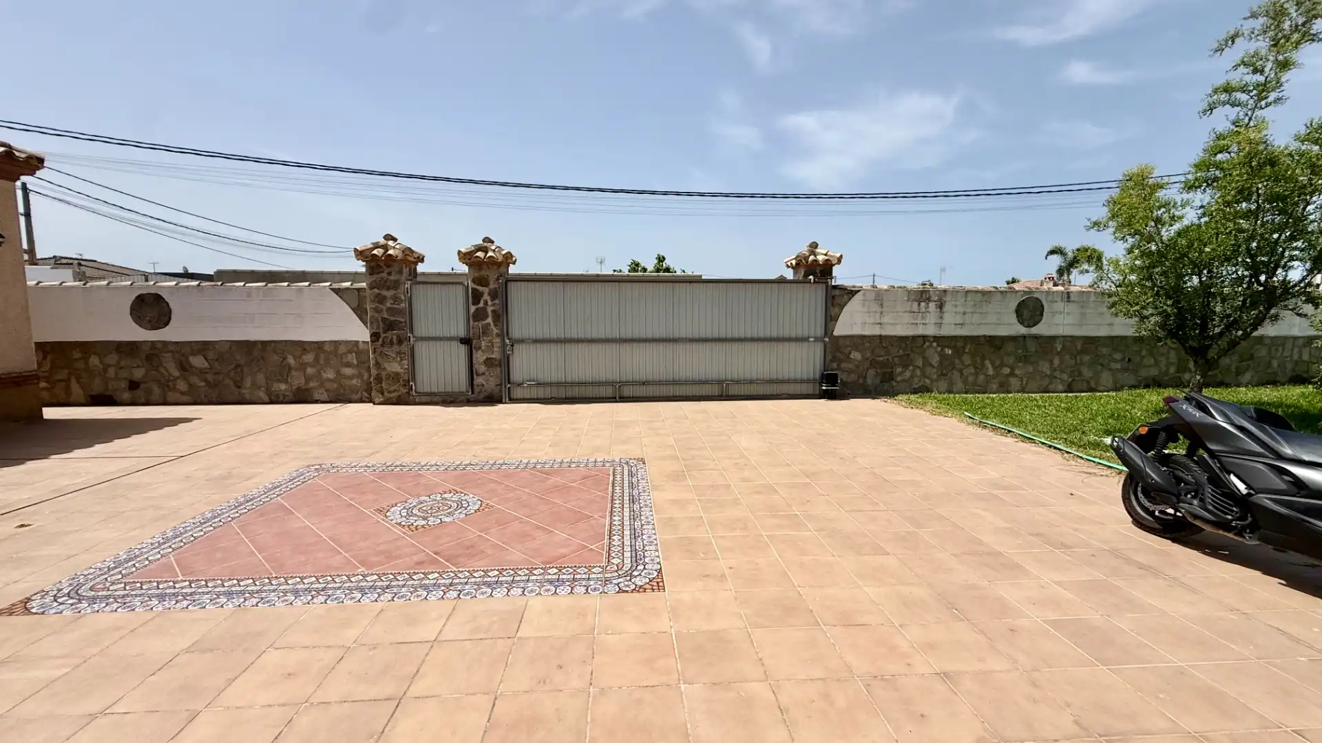Terraza de Casa o chalet en venta en Chiclana de la Frontera con Aire acondicionado, Calefacción y Jardín privado