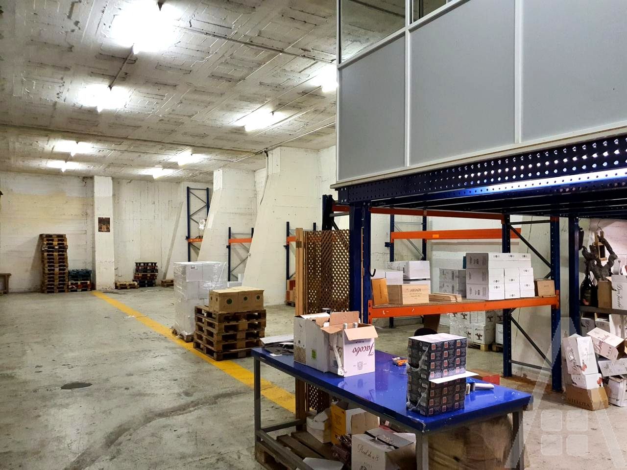 Industrial buildings to rent in Etxebarri