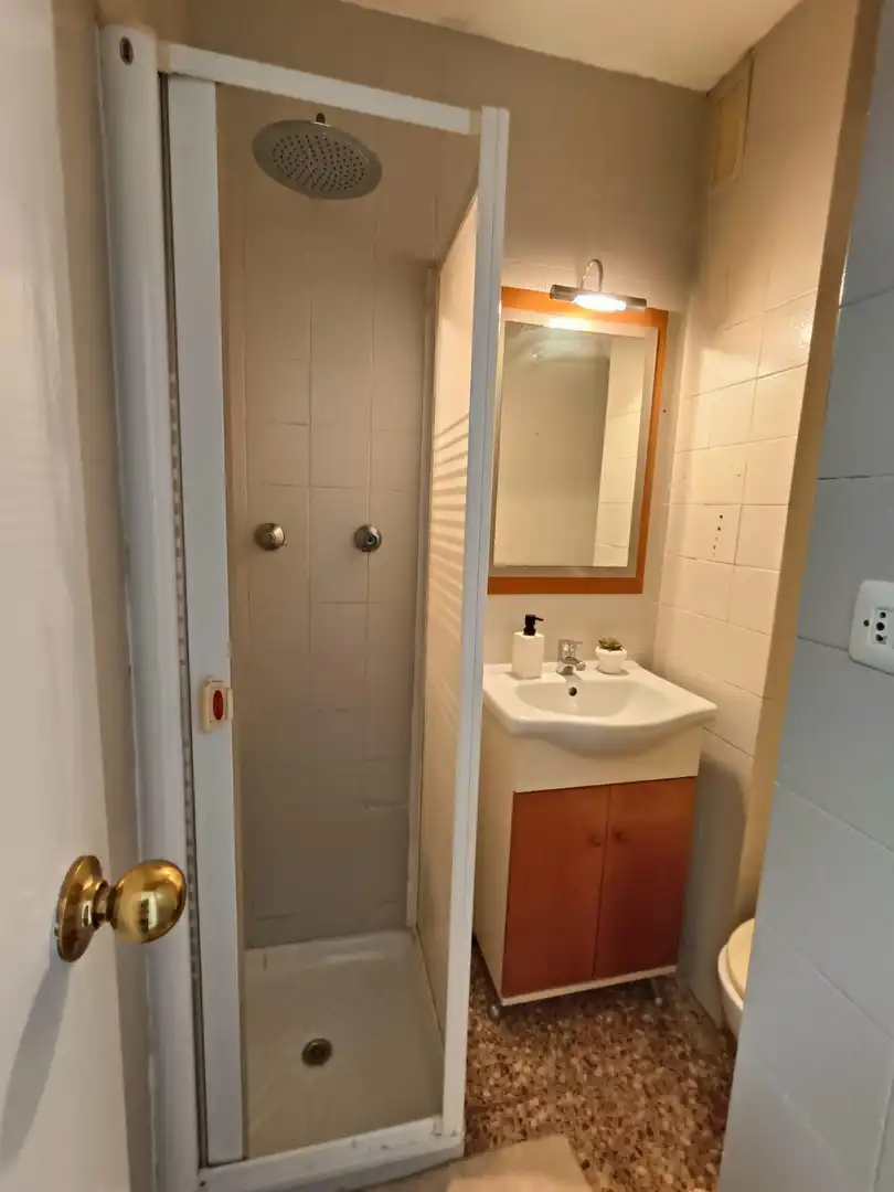Bathroom of Flat for rent in Castellón de la Plana / Castelló de la Plana  with Air Conditioner and Balcony