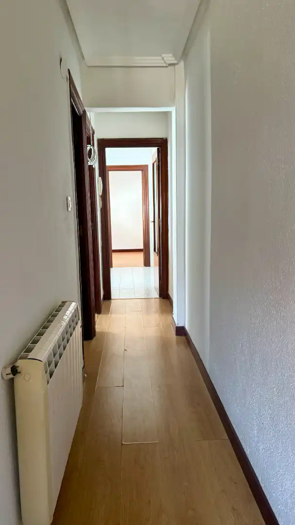 Piso en venta en Barakaldo  con Amueblado y Balcón