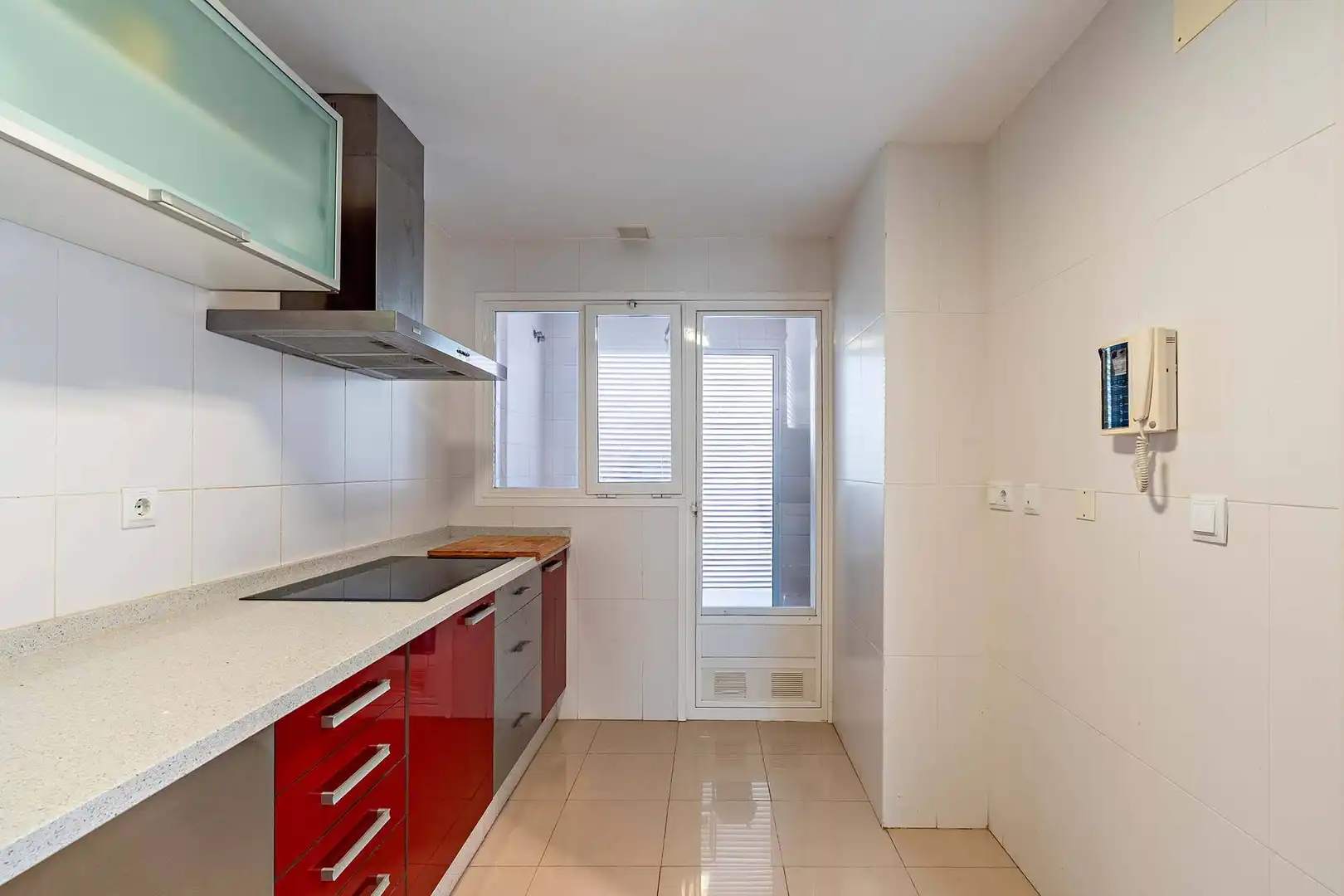 Cocina de Piso en venta en Almería con Jardín privado, Terraza y Trastero
