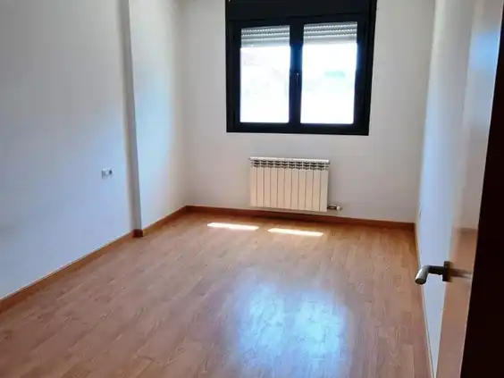 Wohnung zur Miete in Almacelles