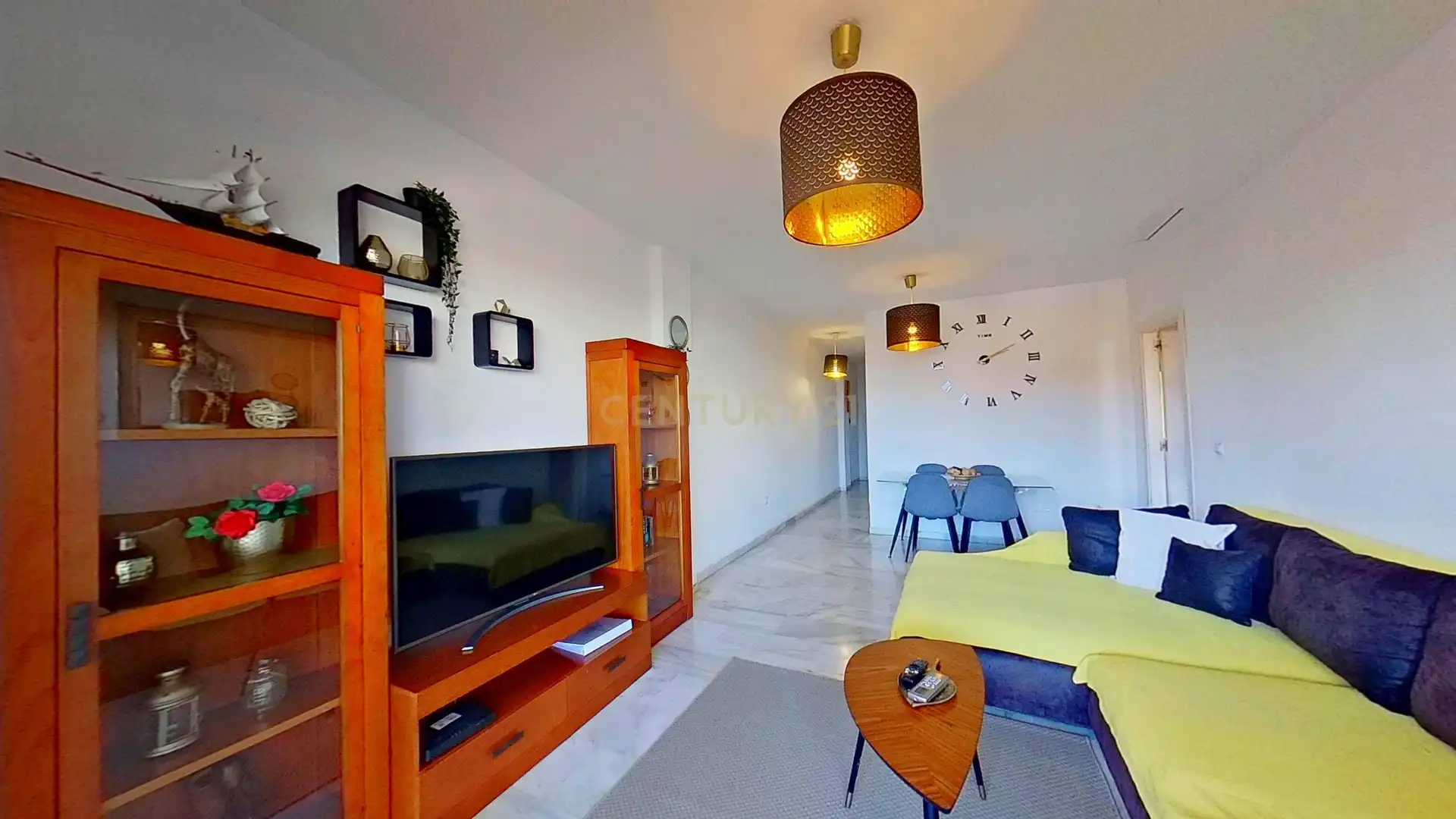 Sala de estar de Piso en venta en Benalmádena con Aire acondicionado, Trastero y Horno