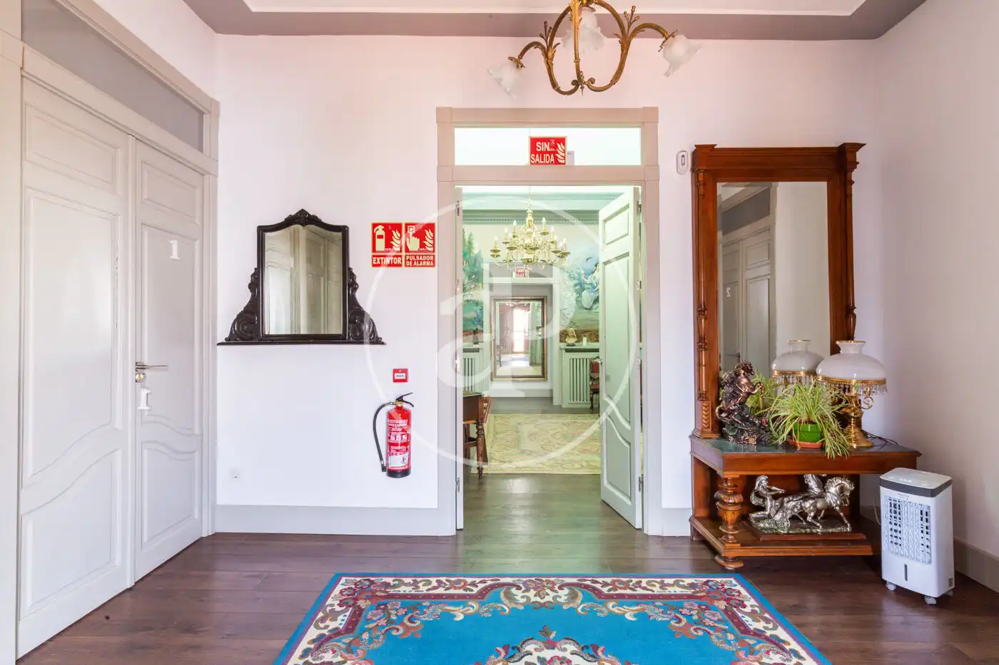 Country homes for sale in Utiel  with Air Conditioner, Heating and Private garden