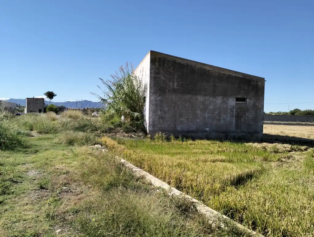 Vista exterior de Nave industrial en venta en Sueca