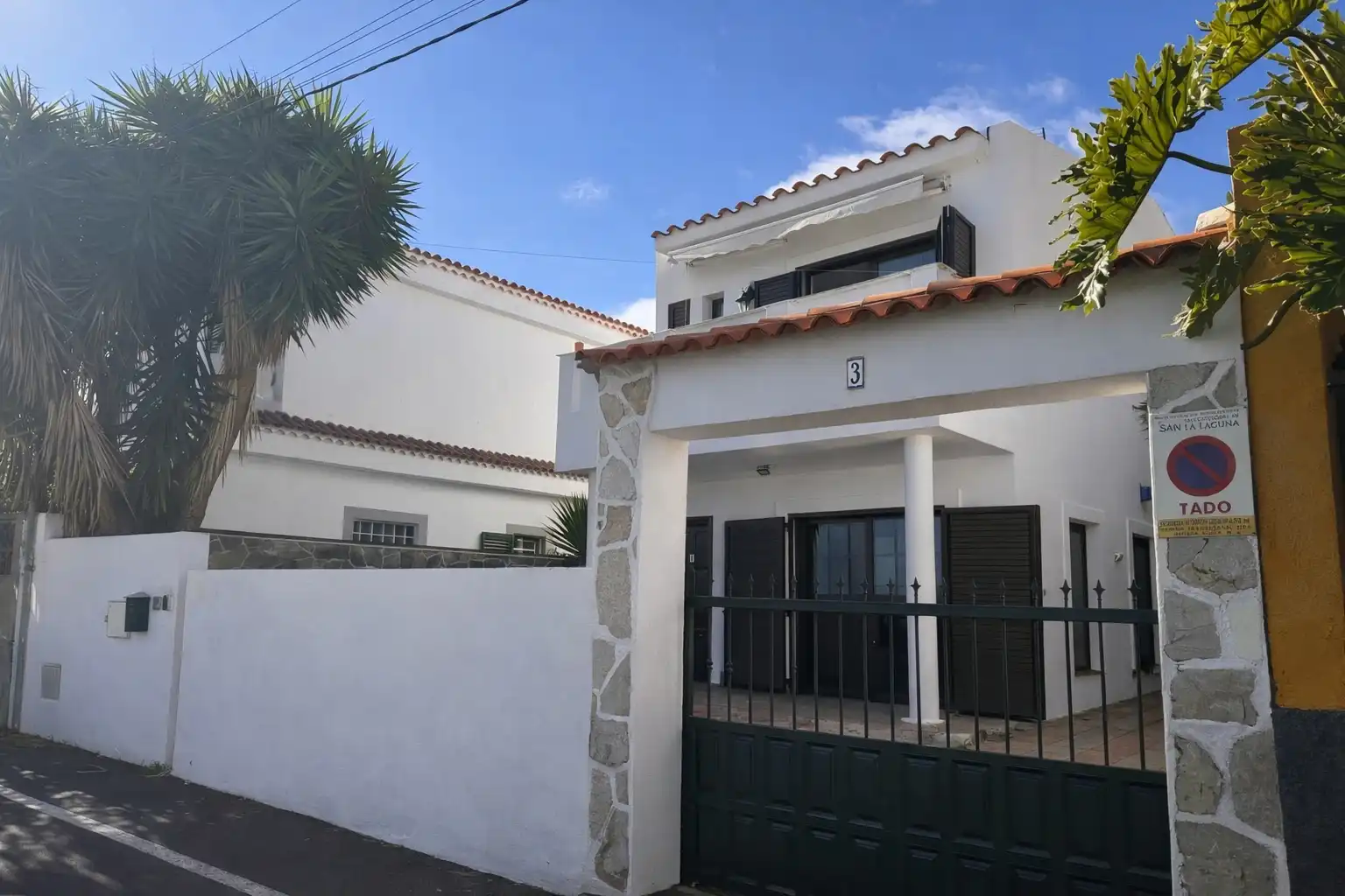 Exterior view of Houses for sale in San Cristóbal de la Laguna  with Air Conditioner, Heating and Private garden