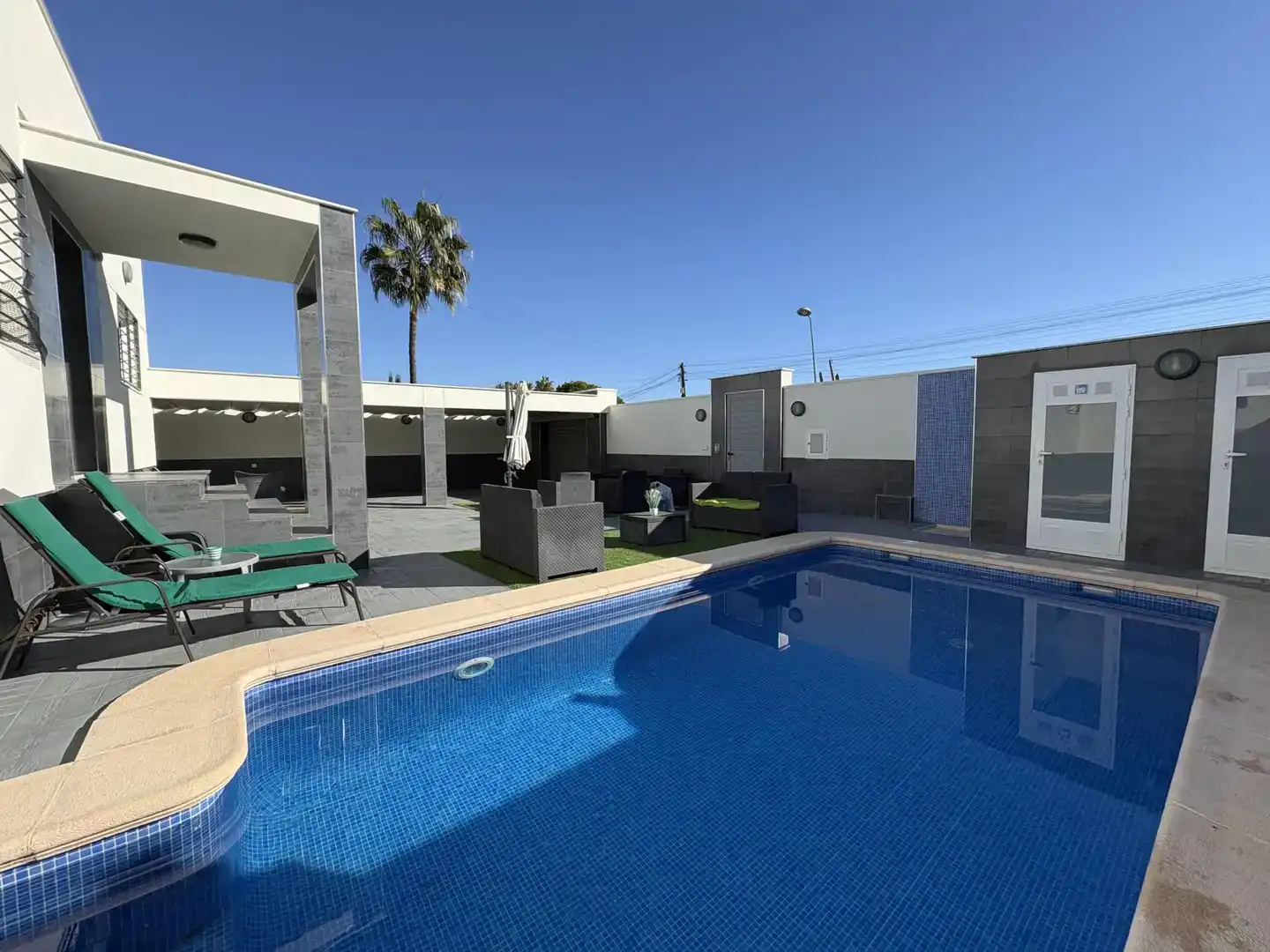Piscina de Casa o xalet en venda en Torrevieja amb Aire condicionat i Piscina