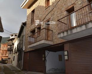 Vista exterior de Casa adosada en venda en Piedralaves amb Terrassa