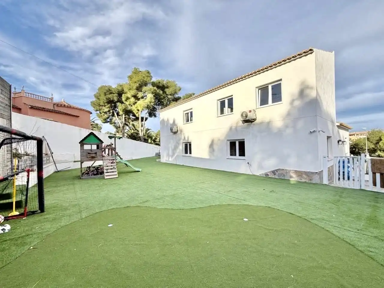 Detached house with pool for sale in Calle Calle Tramontana, imagen 6