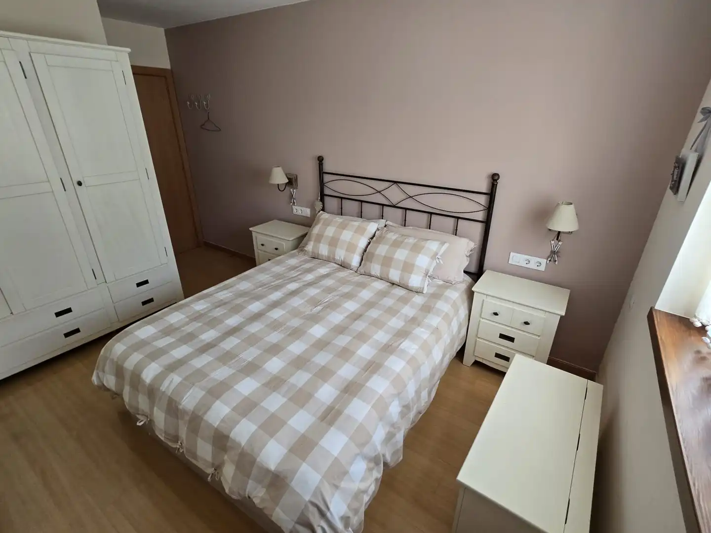 Habitación de Apartamento en venta en Benasque con Aire acondicionado, Calefacción y Amueblado