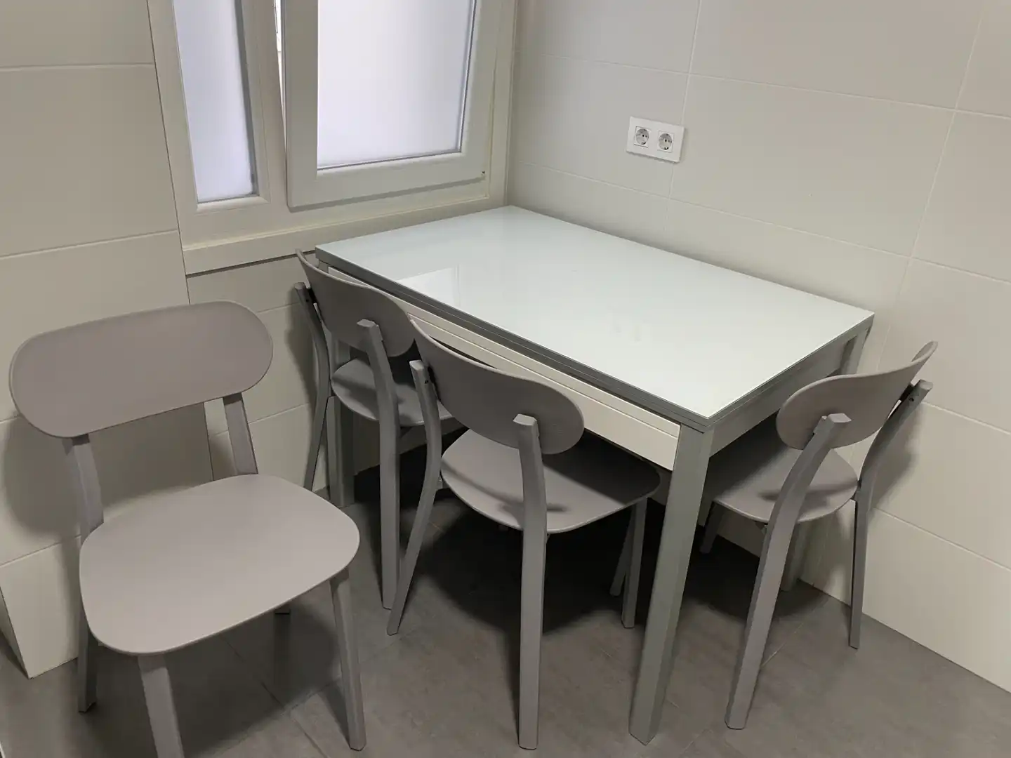 Dining room of Flat for rent in Vigo   with Heating, Parquet flooring and Storage room