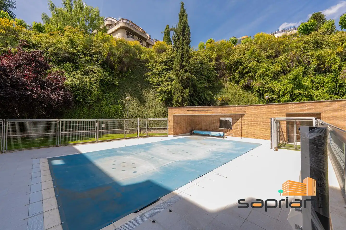 Piso con piscina en venta en Avenida del Talgo, imagen 2