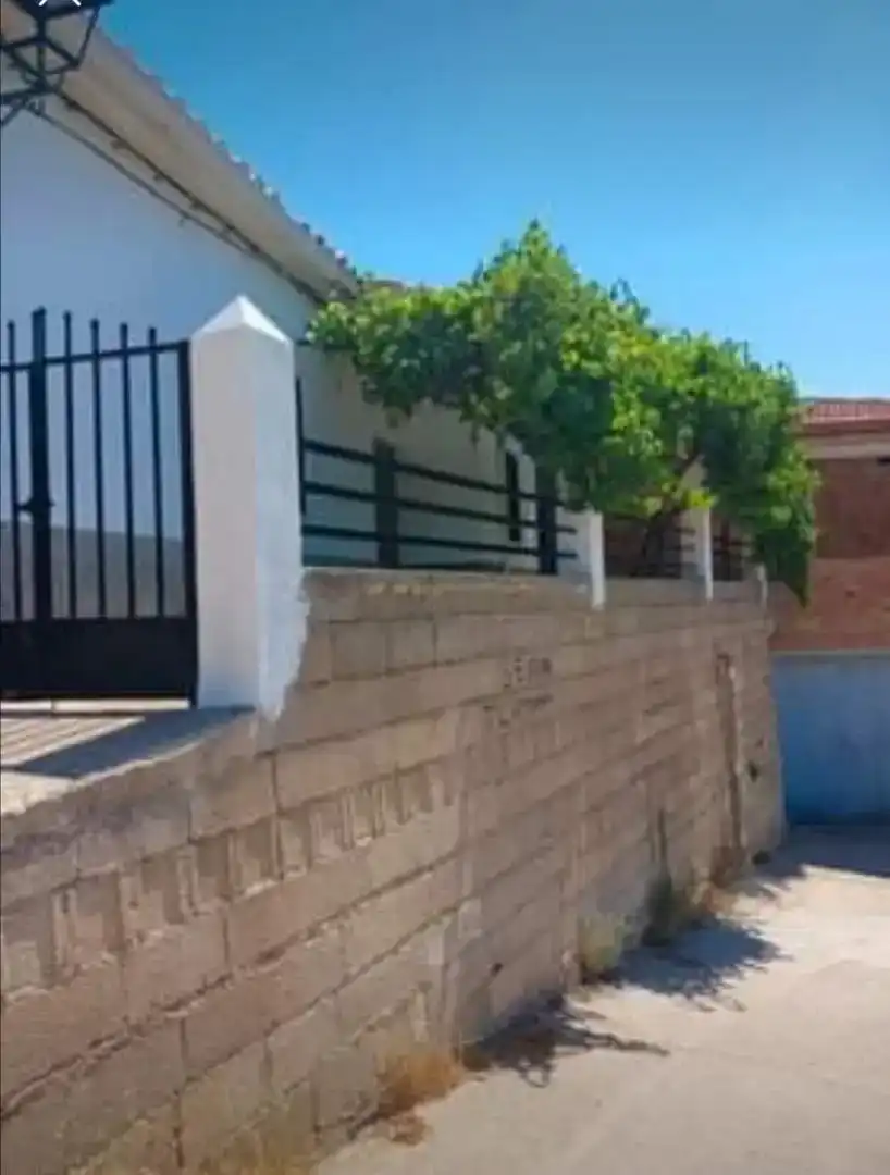 Vista exterior de Planta baixa en venda en Villarrodrigo amb Moblat