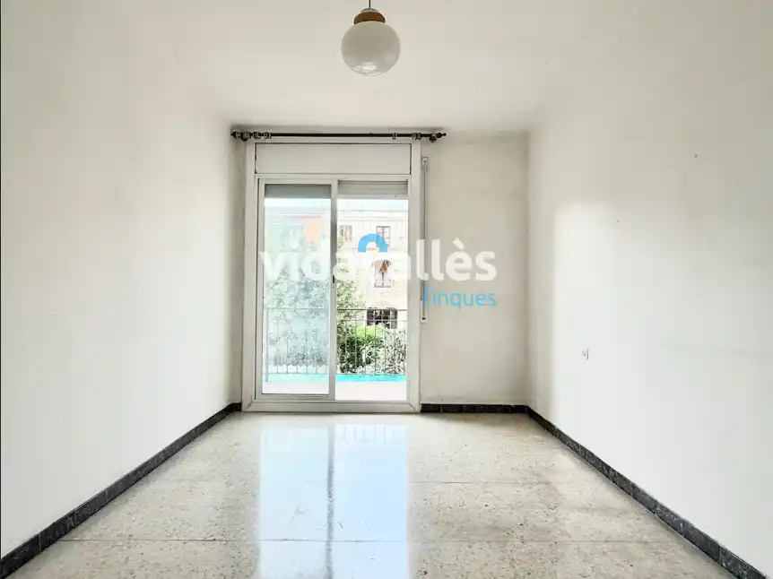 Habitación de Piso en venta en Cardedeu con Calefacción, Trastero y Horno