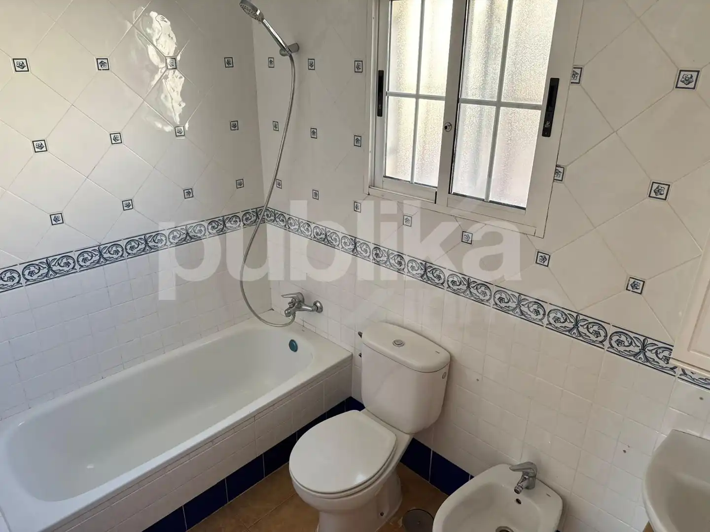 Bathroom of Detached homes for sale in Guardamar del Segura  with Private garden, Terrace and Balcony