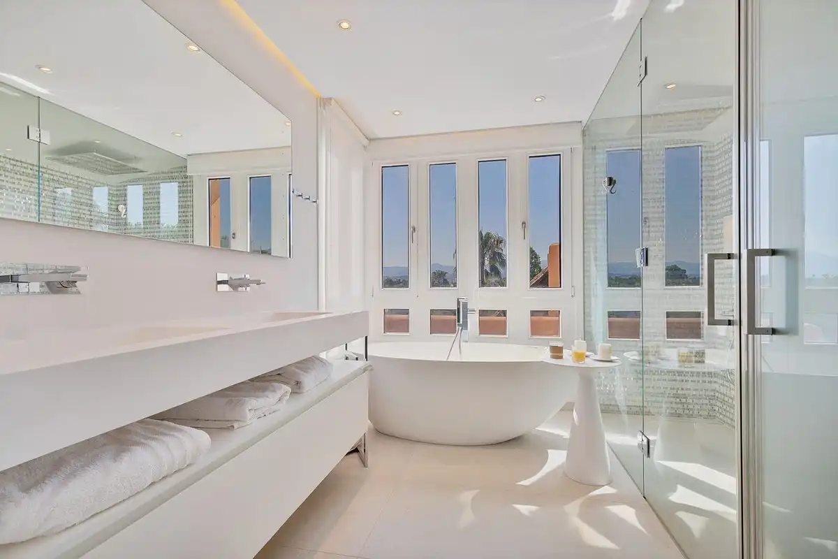 Badezimmer von Maisonette zum Verkauf in Marbella mit Klimaanlage, Terrasse und Gemeinschaftspool