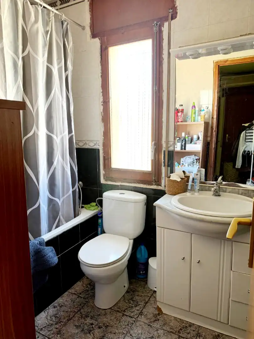 Baño de Casa o chalet en venta en Torredembarra con Aire acondicionado, Calefacción y Jardín privado