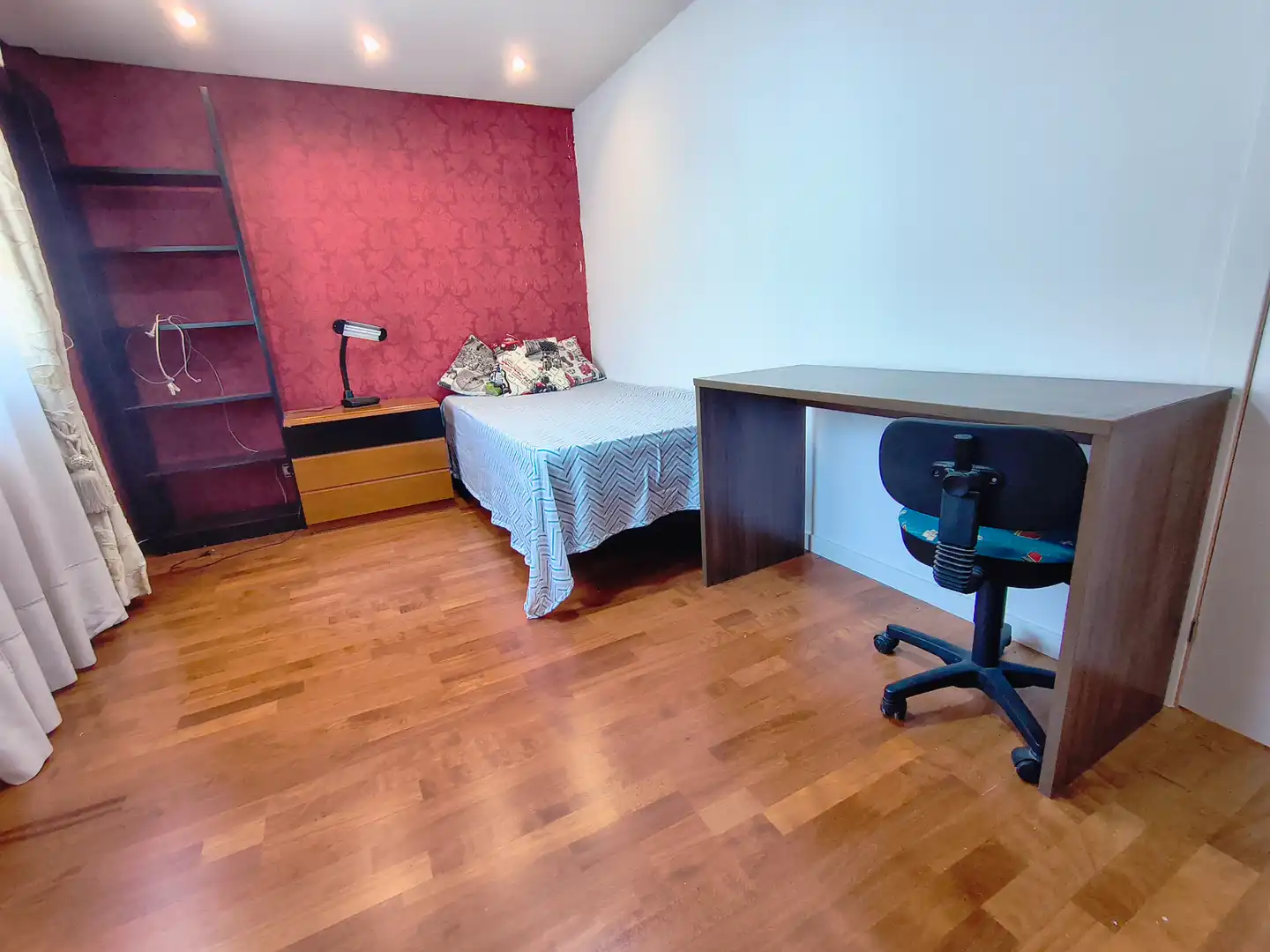 Habitación de Casa o chalet de alquiler en San Vicente del Raspeig / Sant Vicent del Raspeig con Aire acondicionado, Parquet y Amueblado