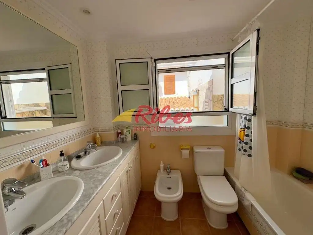 House with pool for sale in Calle de Punta Blanca Acceso-C 64, imagen 48