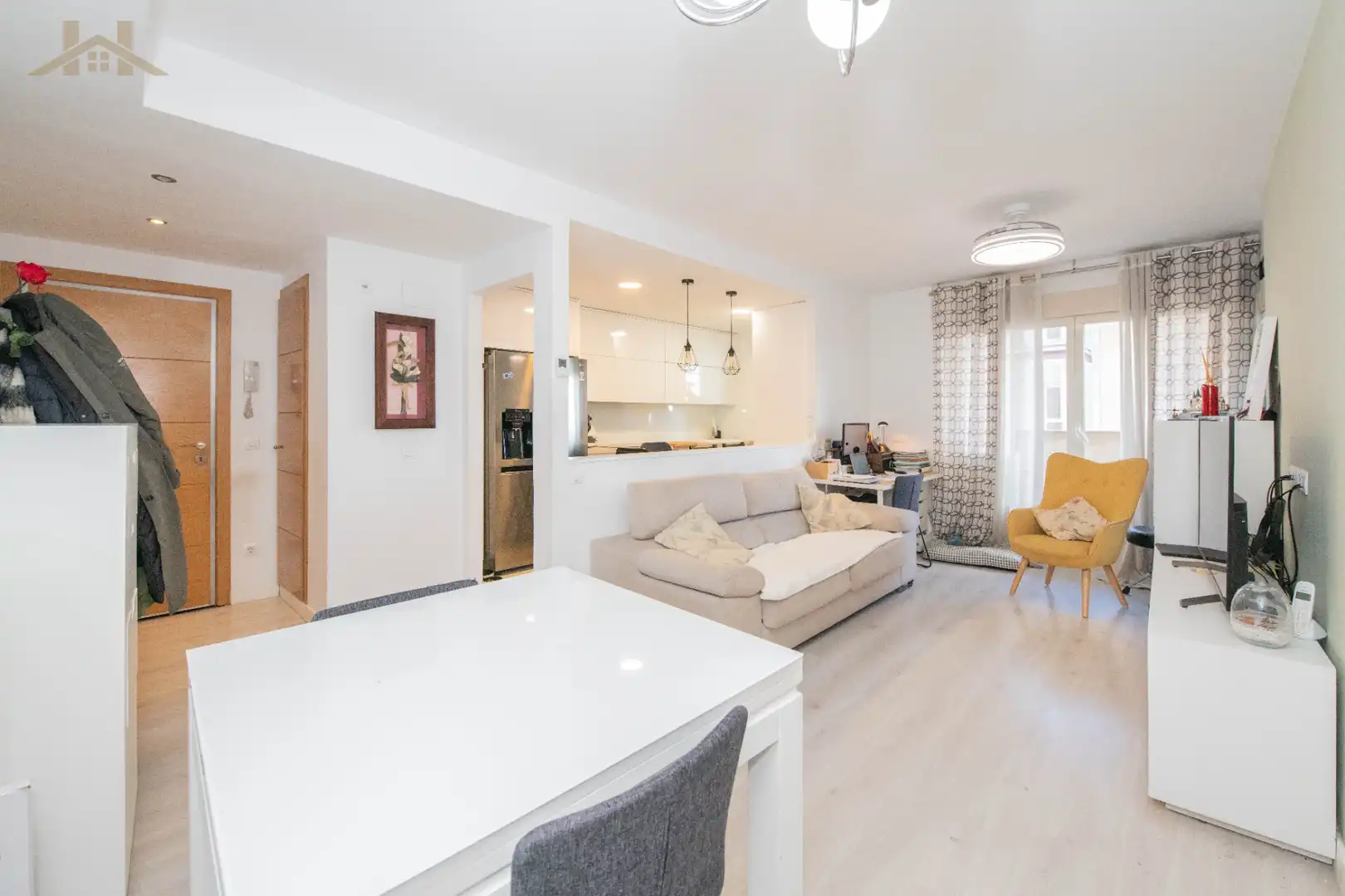 Living room of Flat for sale in Madrid  with Air Conditioner, Heating and Terrace