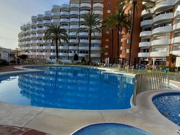 Estudi amb piscina en venda a CUESTA CORREA UR MARBESA