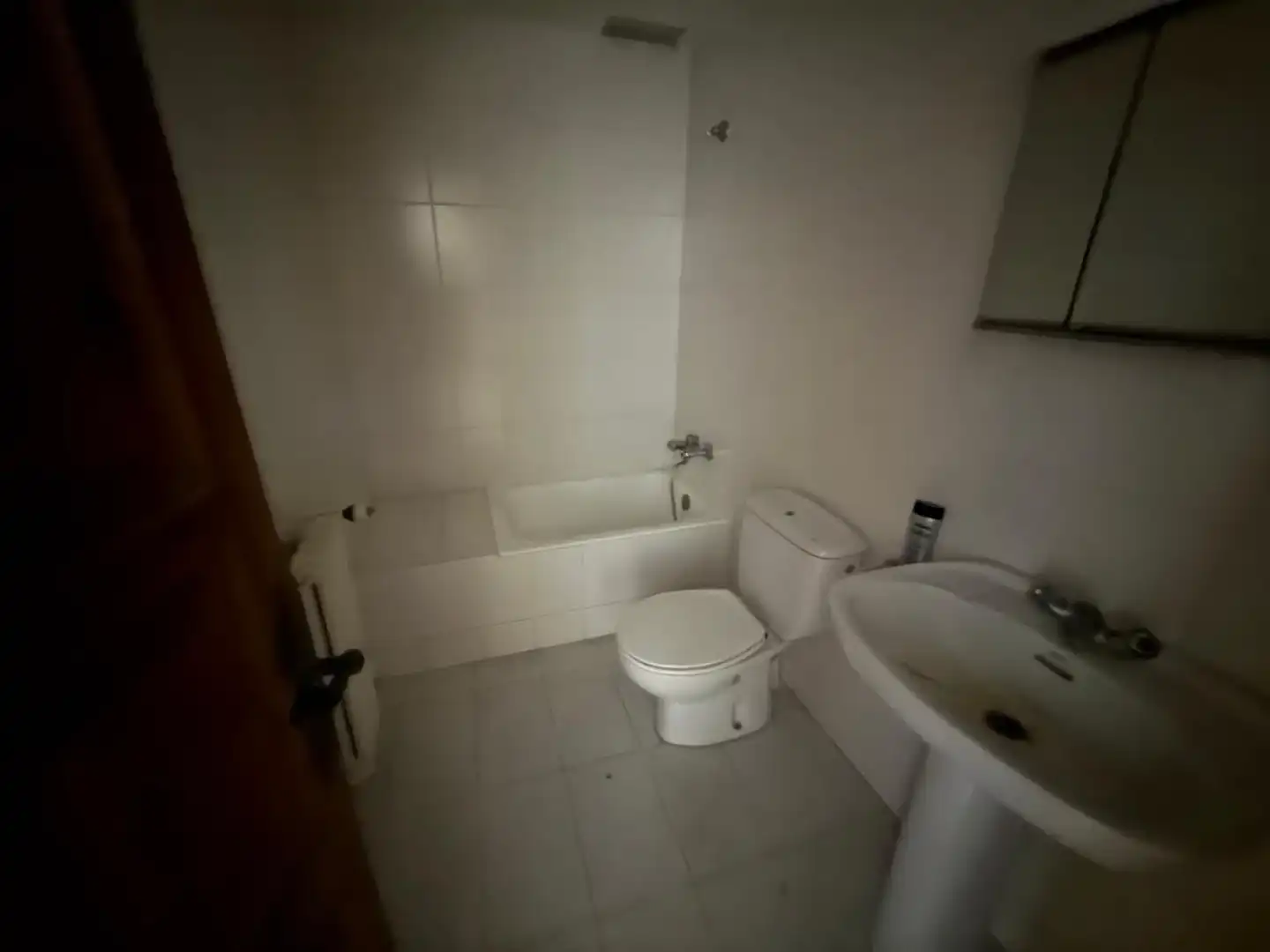 Baño de Casa o chalet en venta en Querol con Jardín privado, Terraza y Piscina