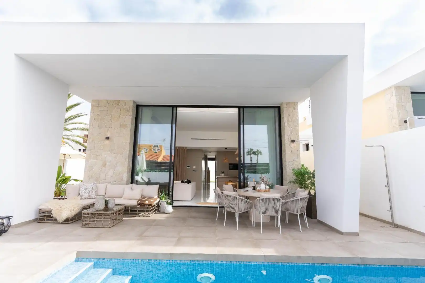 Terrassa de Casa o xalet en venda en Torrevieja amb Aire condicionat, Calefacció i Jardí privat