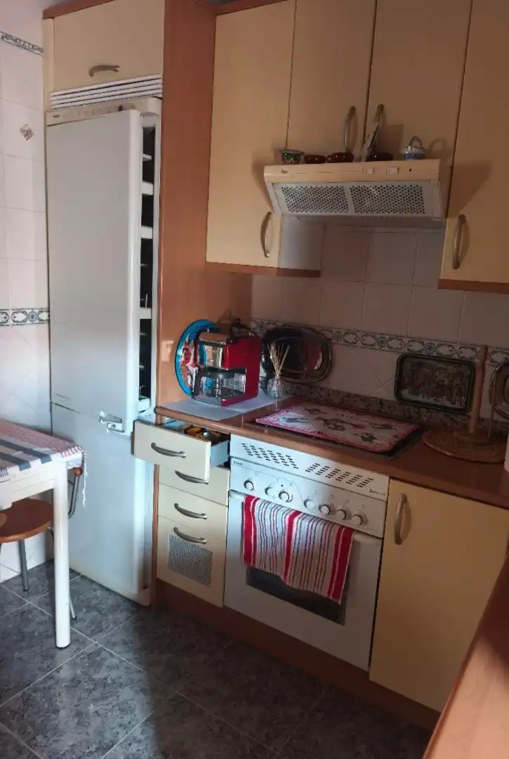 Cuina de Casa adosada en venda en Montearagón amb Aire condicionat i Calefacció