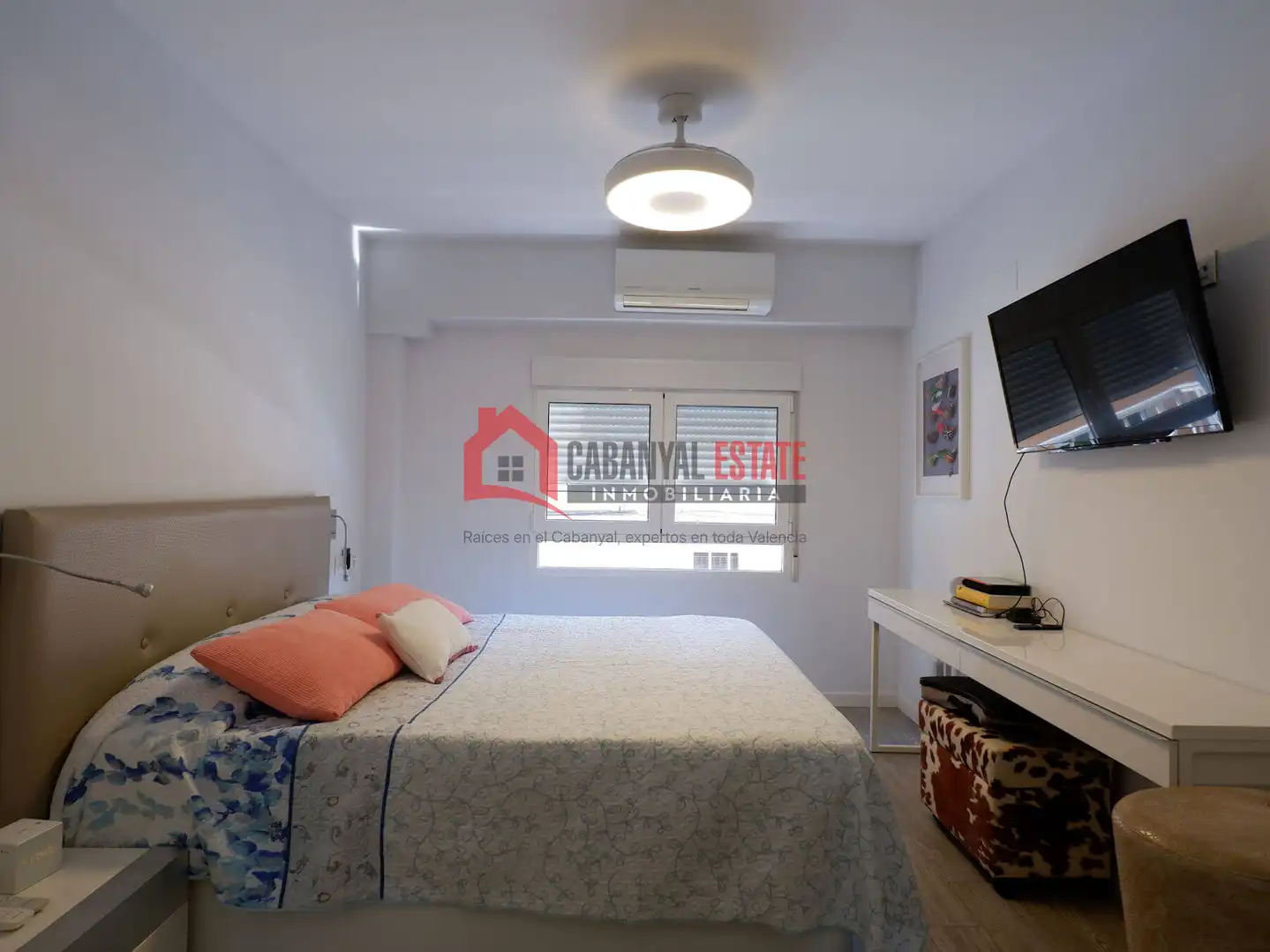 Habitación de Apartamento en venta en Valencia con Aire acondicionado y Balcón