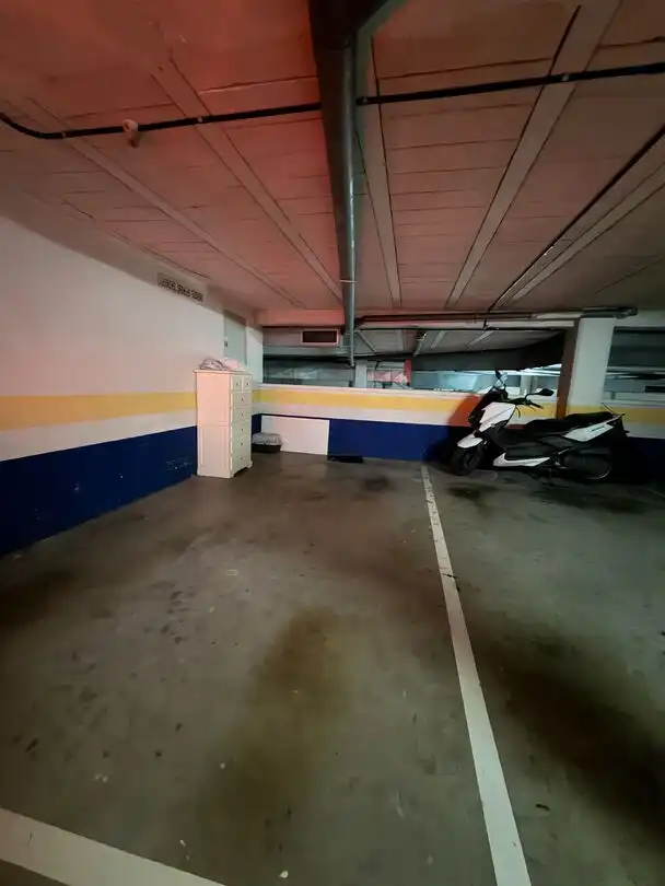 Parking de Piso en venta en Sopela con Calefacción y Trastero