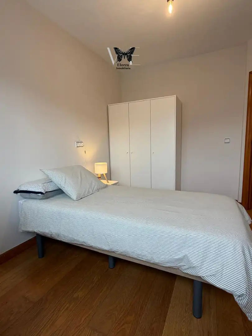 Piso de alquiler en Milán - Pumarín