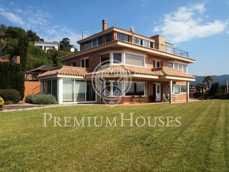 Maison avec piscine à vendre à Sant Cebrià de Vallalta