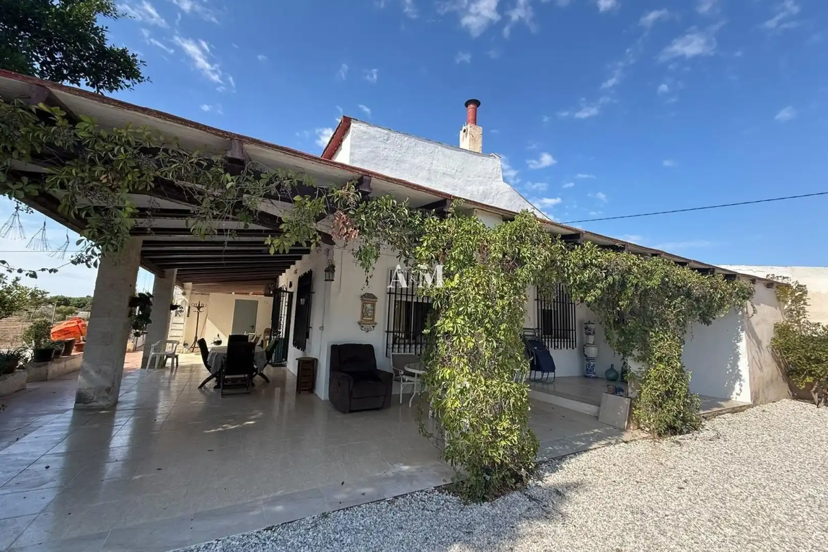 Xalet amb jardí de lloguer a El Raso