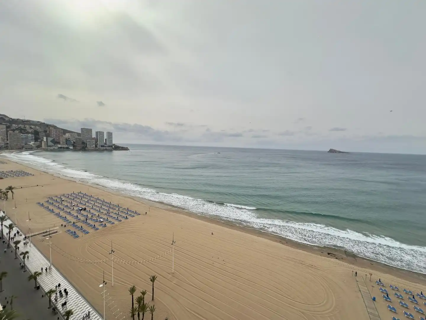 Bedroom of Apartments for sale in Benidorm  with Air Conditioner, Terrace and Furnished